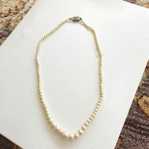 Pearl Necklace Medium Strand